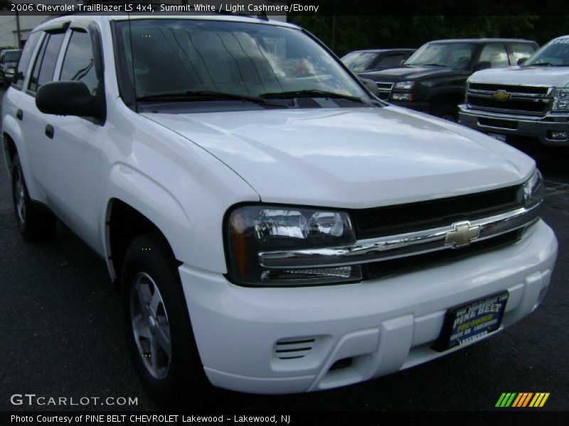 Summit White / Light Cashmere/Ebony 2006 Chevrolet TrailBlazer LS 4x4