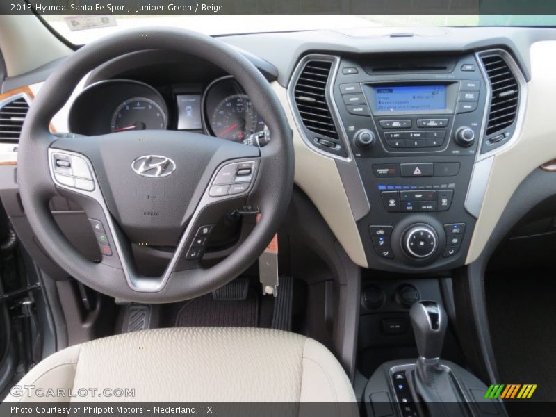 Dashboard of 2013 Santa Fe Sport