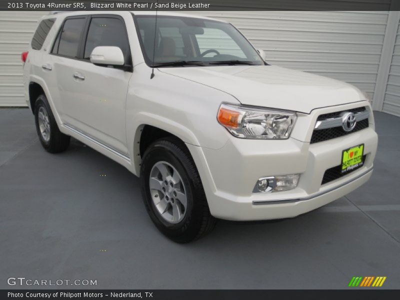 Blizzard White Pearl / Sand Beige Leather 2013 Toyota 4Runner SR5