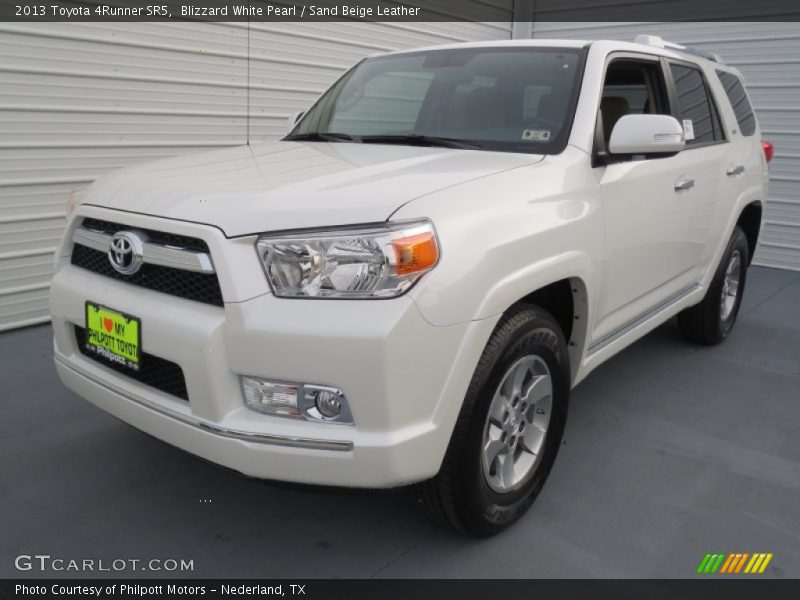 Blizzard White Pearl / Sand Beige Leather 2013 Toyota 4Runner SR5