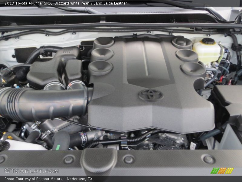 Blizzard White Pearl / Sand Beige Leather 2013 Toyota 4Runner SR5
