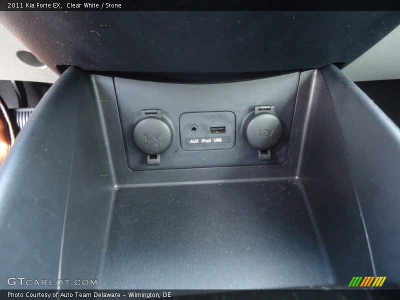 Clear White / Stone 2011 Kia Forte EX