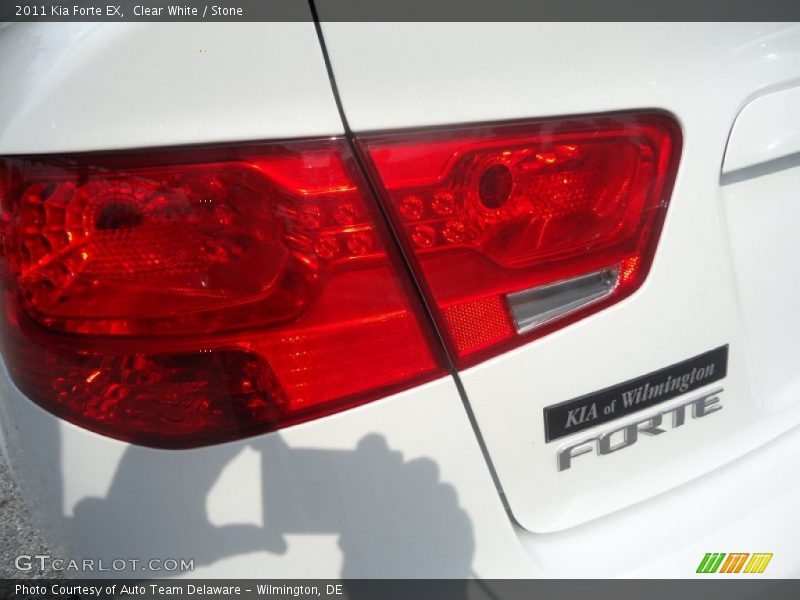 Clear White / Stone 2011 Kia Forte EX