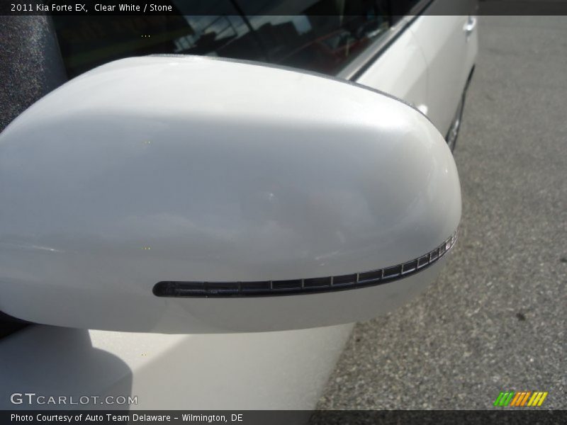 Clear White / Stone 2011 Kia Forte EX