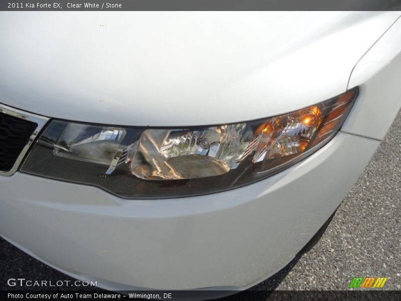 Clear White / Stone 2011 Kia Forte EX