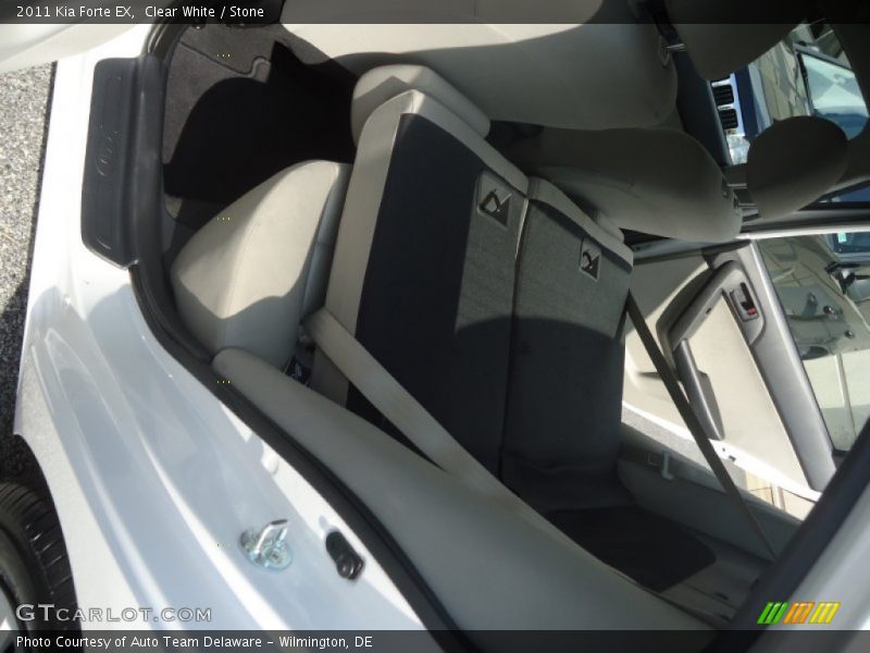 Clear White / Stone 2011 Kia Forte EX