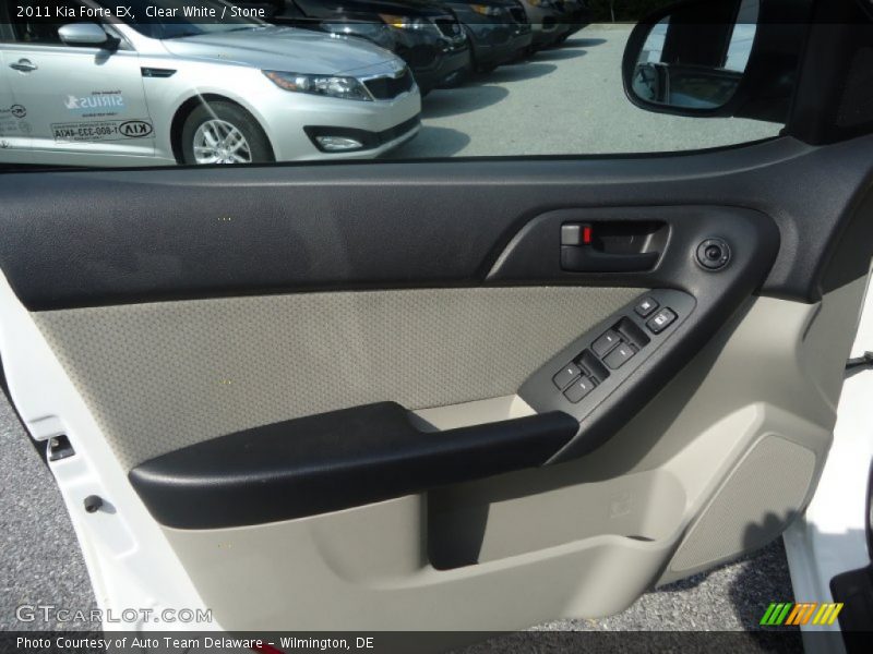 Clear White / Stone 2011 Kia Forte EX