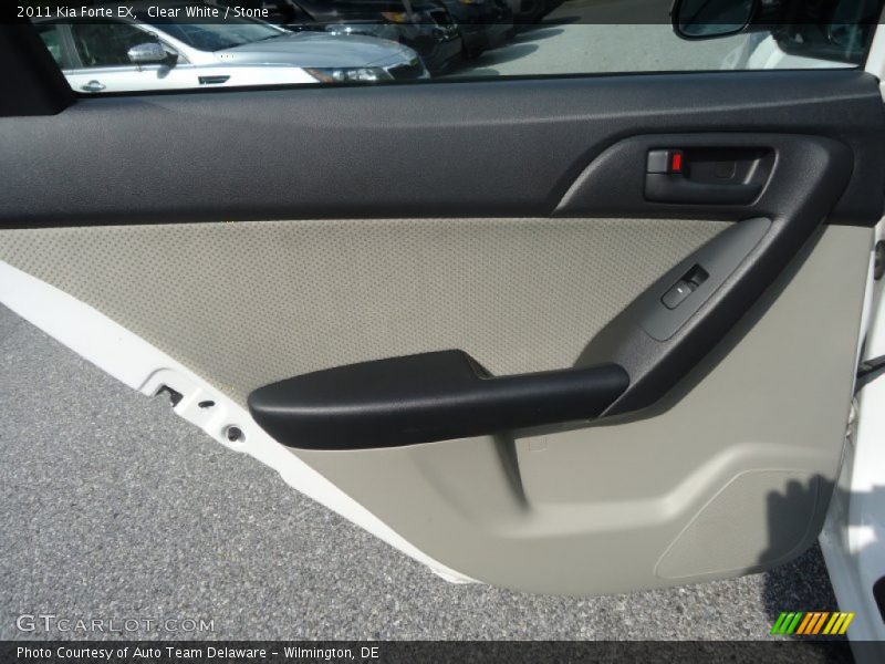 Clear White / Stone 2011 Kia Forte EX