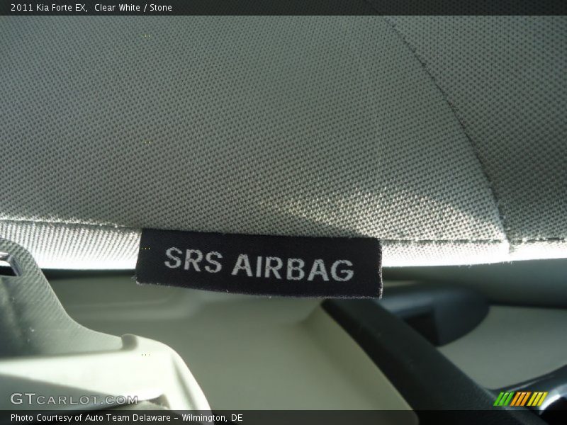 Clear White / Stone 2011 Kia Forte EX