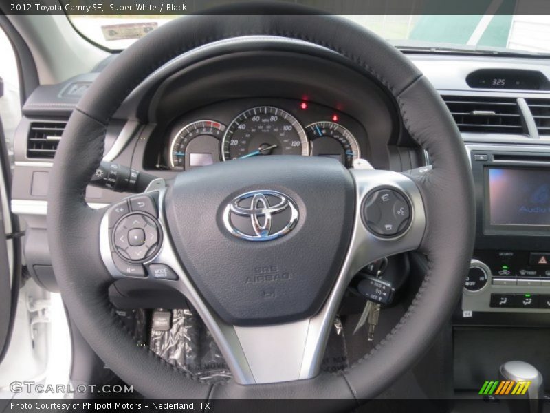 Super White / Black 2012 Toyota Camry SE