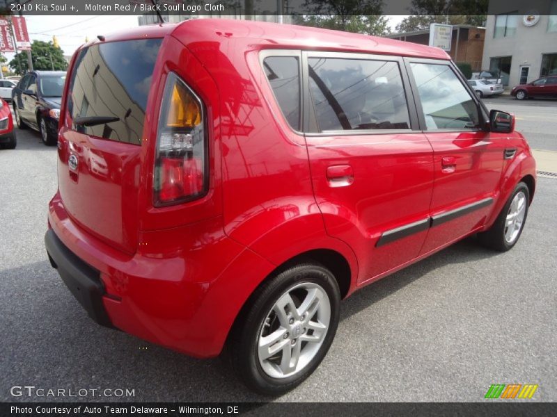 Molten Red / Black Soul Logo Cloth 2010 Kia Soul +