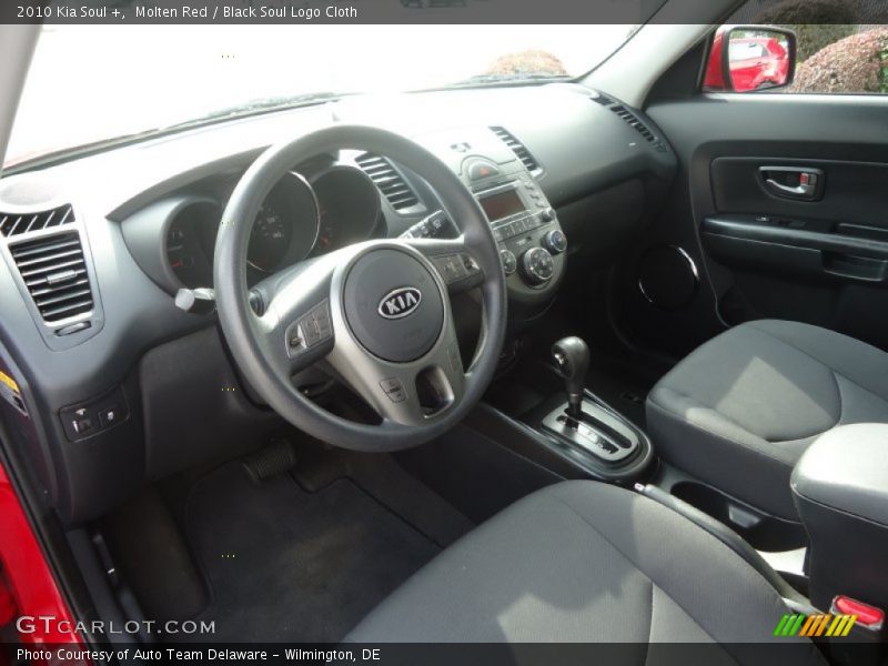 Molten Red / Black Soul Logo Cloth 2010 Kia Soul +