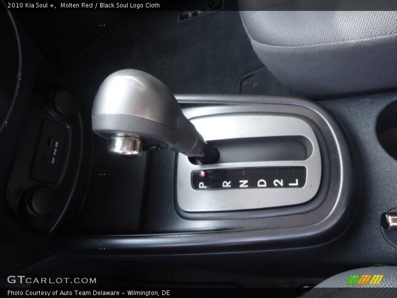 Molten Red / Black Soul Logo Cloth 2010 Kia Soul +