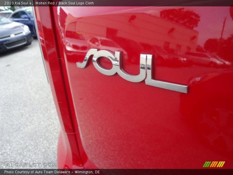 Molten Red / Black Soul Logo Cloth 2010 Kia Soul +