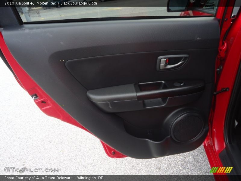 Molten Red / Black Soul Logo Cloth 2010 Kia Soul +