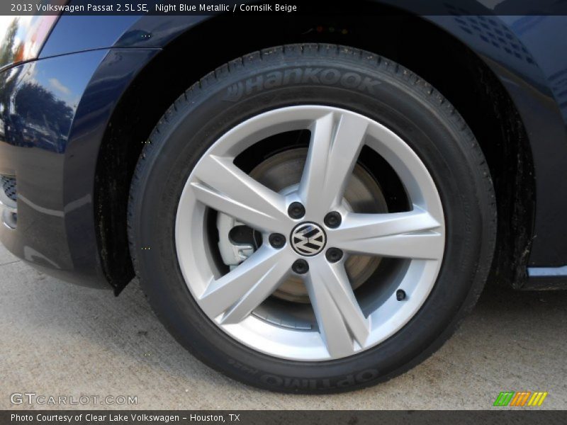 Night Blue Metallic / Cornsilk Beige 2013 Volkswagen Passat 2.5L SE