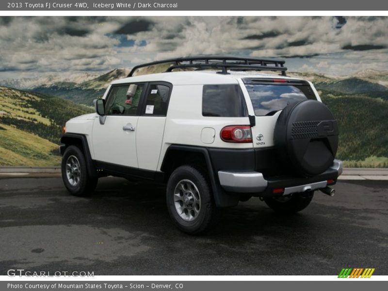 Iceberg White / Dark Charcoal 2013 Toyota FJ Cruiser 4WD