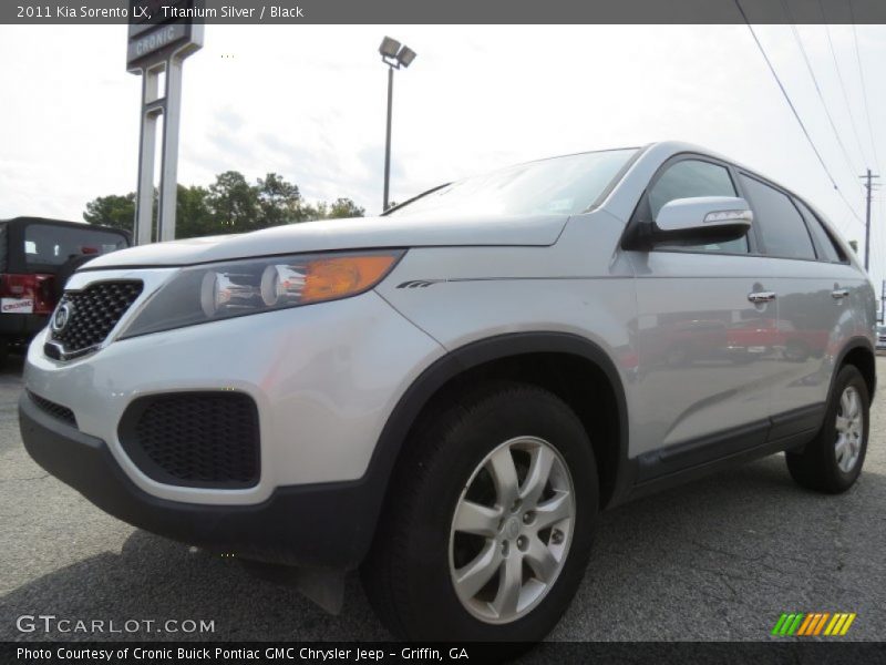 Titanium Silver / Black 2011 Kia Sorento LX