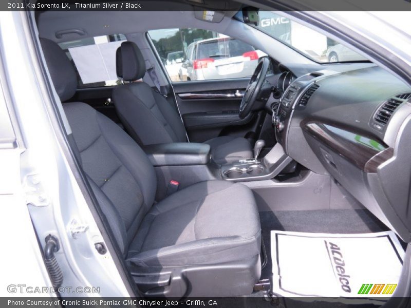 Titanium Silver / Black 2011 Kia Sorento LX