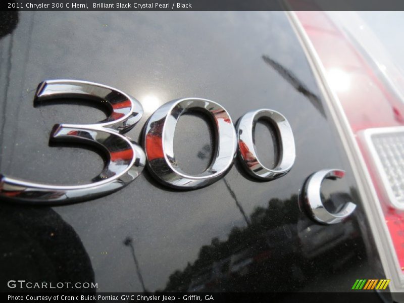 Brilliant Black Crystal Pearl / Black 2011 Chrysler 300 C Hemi