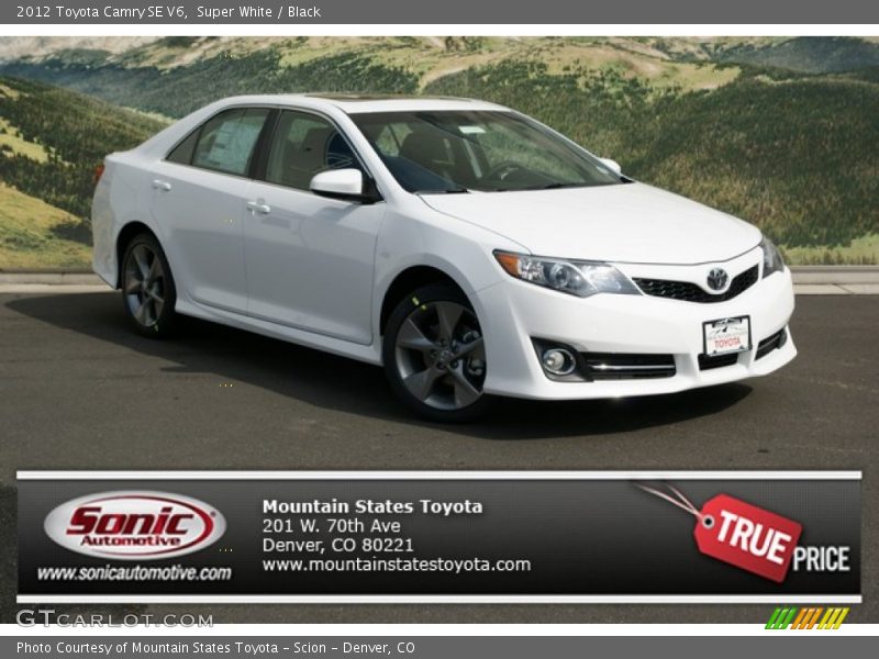 Super White / Black 2012 Toyota Camry SE V6