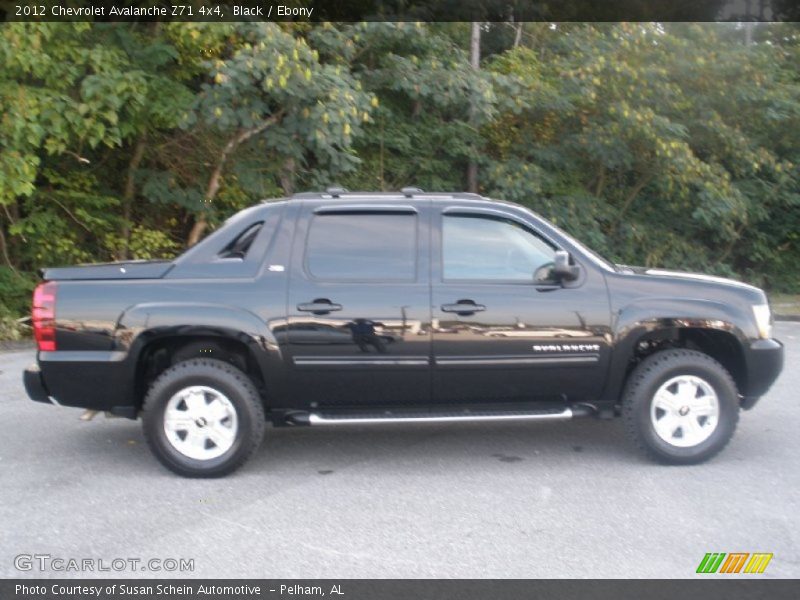 Black / Ebony 2012 Chevrolet Avalanche Z71 4x4