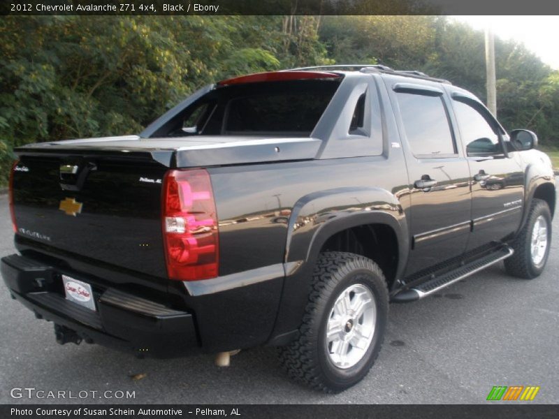 Black / Ebony 2012 Chevrolet Avalanche Z71 4x4