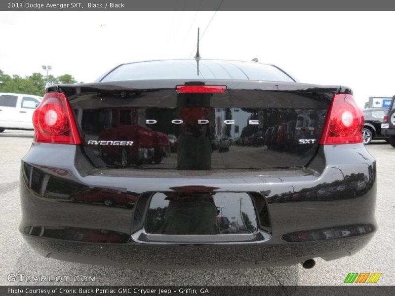 Black / Black 2013 Dodge Avenger SXT
