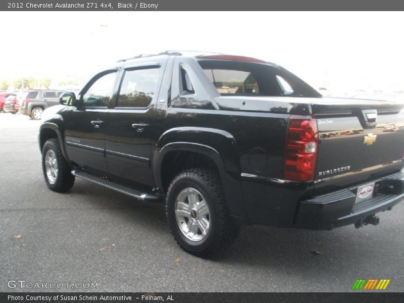 Black / Ebony 2012 Chevrolet Avalanche Z71 4x4