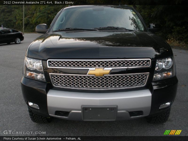 Black / Ebony 2012 Chevrolet Avalanche Z71 4x4