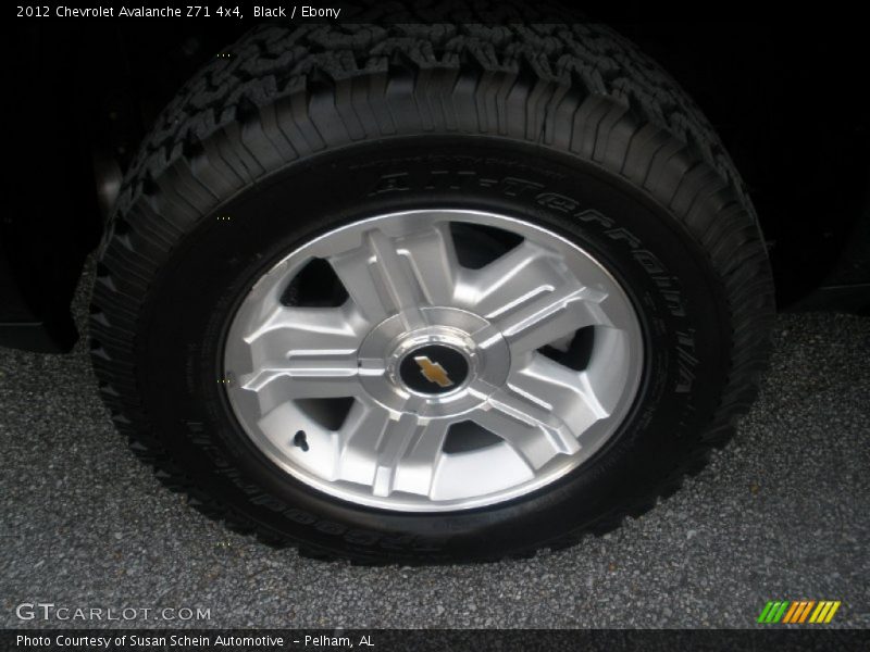 Black / Ebony 2012 Chevrolet Avalanche Z71 4x4