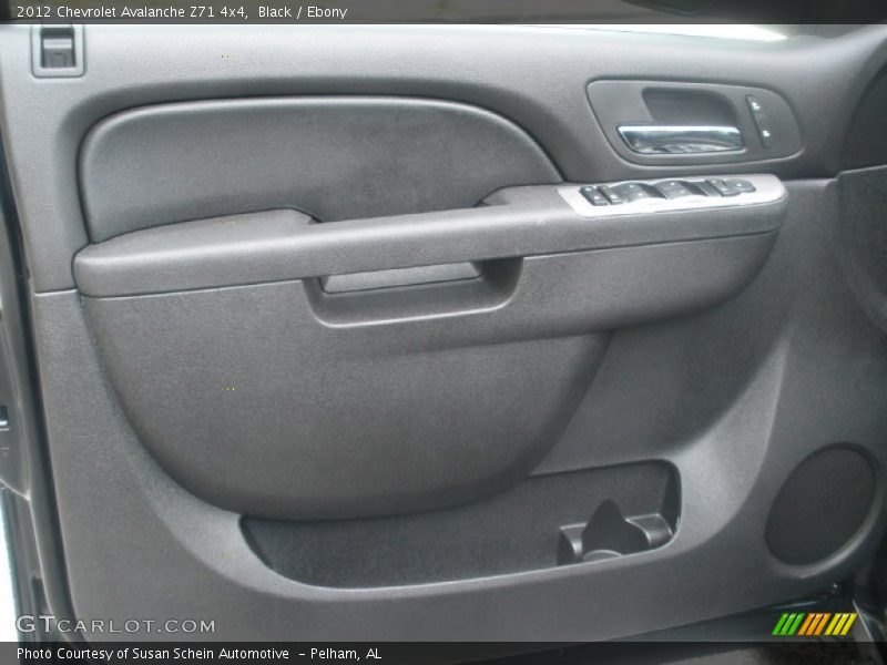 Black / Ebony 2012 Chevrolet Avalanche Z71 4x4