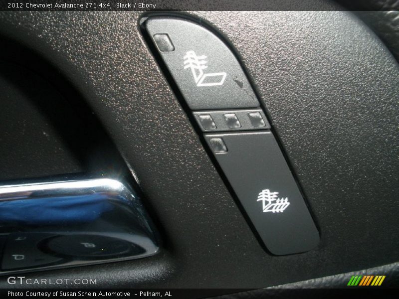 Black / Ebony 2012 Chevrolet Avalanche Z71 4x4