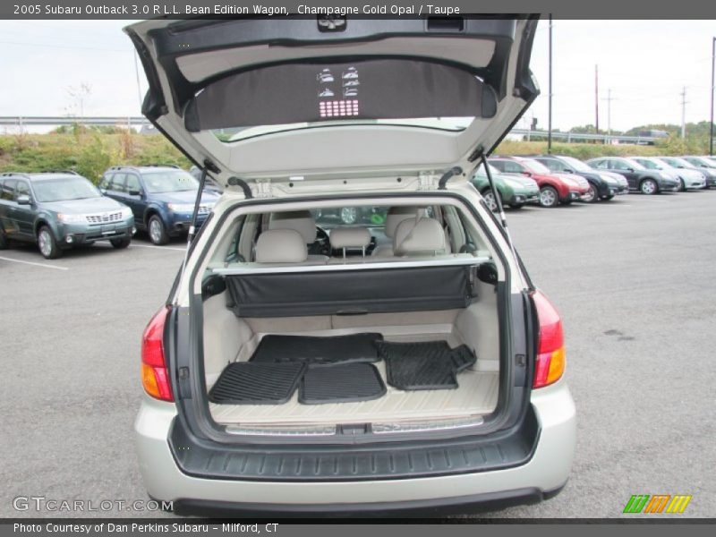 Champagne Gold Opal / Taupe 2005 Subaru Outback 3.0 R L.L. Bean Edition Wagon