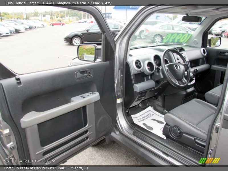 Magnesium Metallic / Black/Gray 2005 Honda Element EX AWD