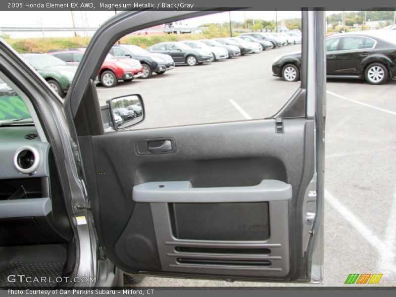 Magnesium Metallic / Black/Gray 2005 Honda Element EX AWD