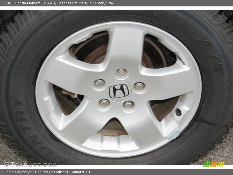  2005 Element EX AWD Wheel