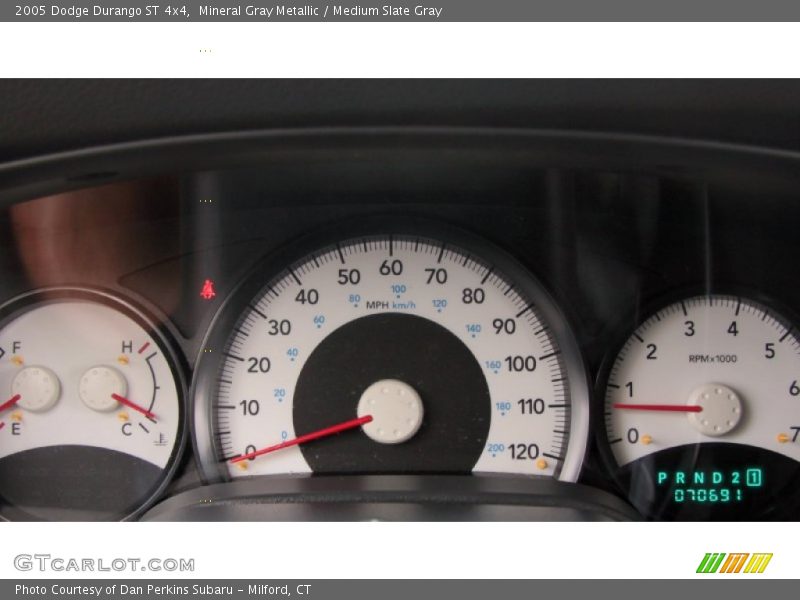 Mineral Gray Metallic / Medium Slate Gray 2005 Dodge Durango ST 4x4