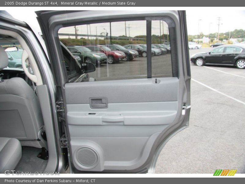 Mineral Gray Metallic / Medium Slate Gray 2005 Dodge Durango ST 4x4