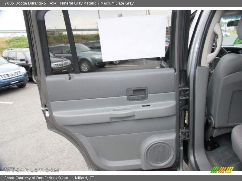 Mineral Gray Metallic / Medium Slate Gray 2005 Dodge Durango ST 4x4