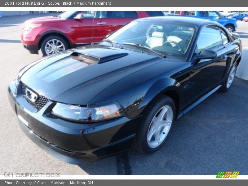 Black / Medium Parchment 2001 Ford Mustang GT Coupe