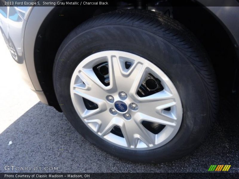 Sterling Gray Metallic / Charcoal Black 2013 Ford Escape S