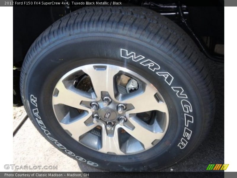 Tuxedo Black Metallic / Black 2012 Ford F150 FX4 SuperCrew 4x4