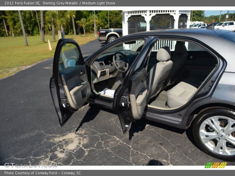 Sterling Grey Metallic / Medium Light Stone 2012 Ford Fusion SE