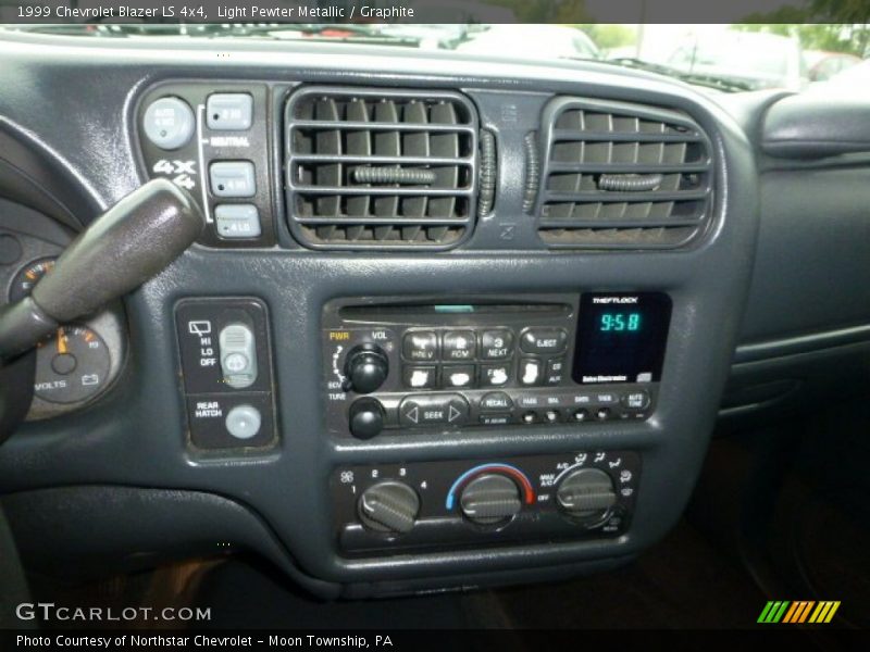 Light Pewter Metallic / Graphite 1999 Chevrolet Blazer LS 4x4
