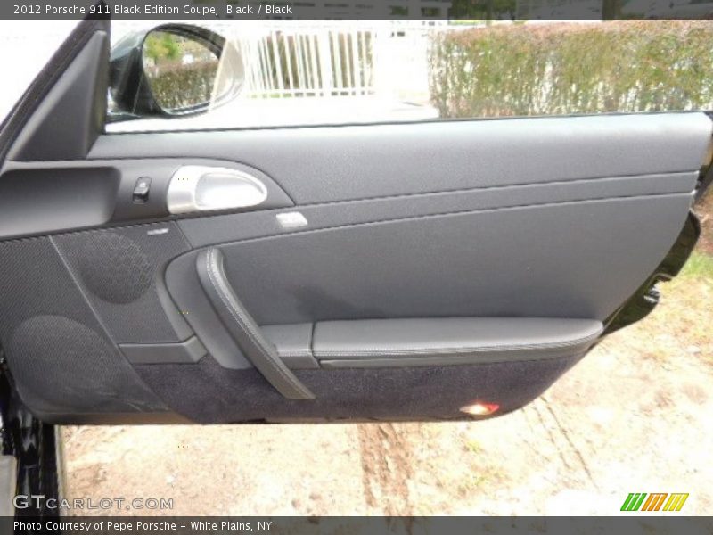 Door Panel of 2012 911 Black Edition Coupe