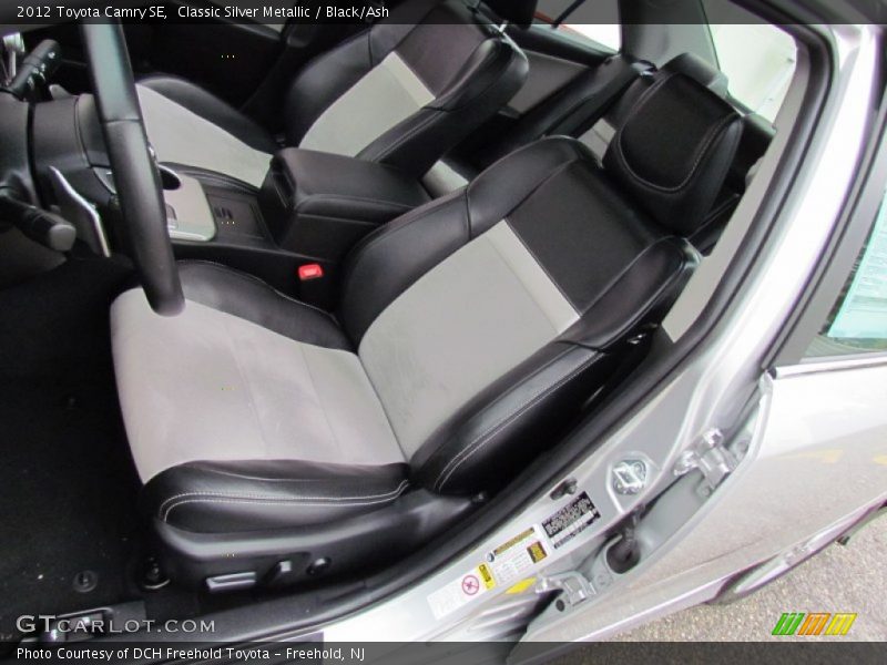Classic Silver Metallic / Black/Ash 2012 Toyota Camry SE
