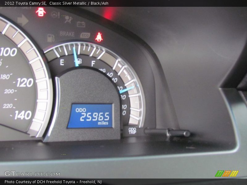 Classic Silver Metallic / Black/Ash 2012 Toyota Camry SE