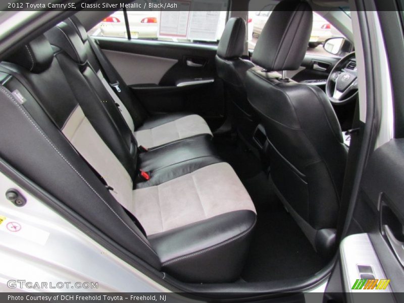 Classic Silver Metallic / Black/Ash 2012 Toyota Camry SE