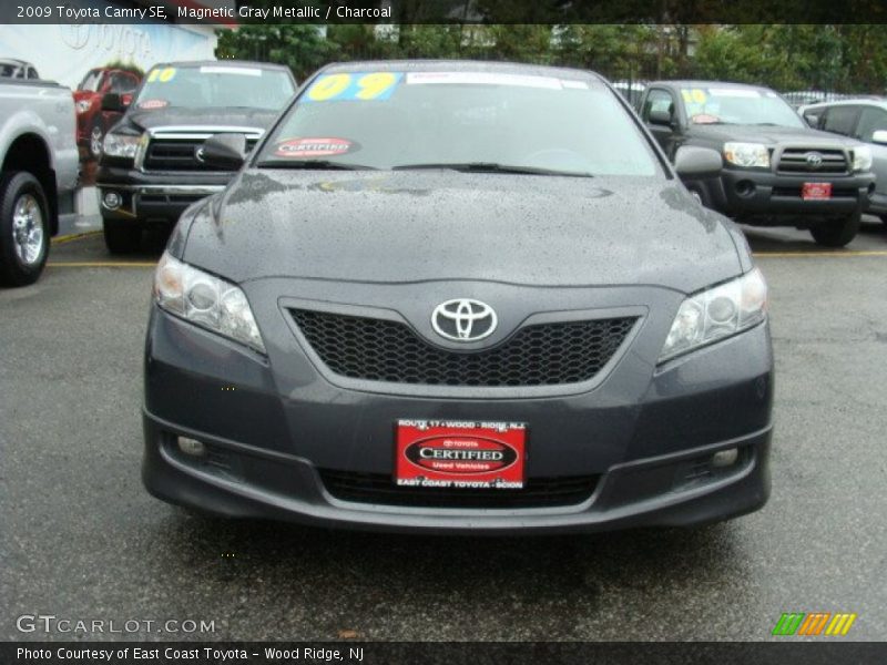 Magnetic Gray Metallic / Charcoal 2009 Toyota Camry SE